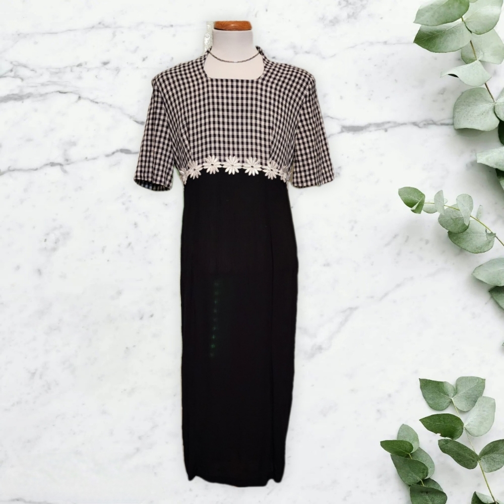 Olivia Rose Vintage 90’s Classic Black & White Dress